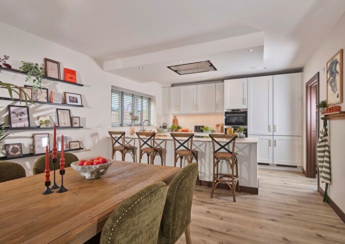 5 Bedroom Detached House For Sale In Thornwood Park, Thornwood, Epping, CM16