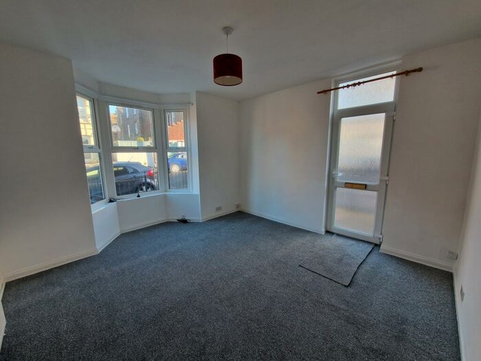 2 Bedroom Apartment To Rent In Avenue Road, Ramsgate, CT11