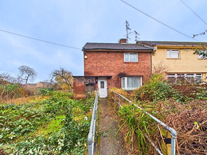 3 Bedroom End Terrace House For Sale In Goffenton Drive, Fishponds, Bristol, BS16