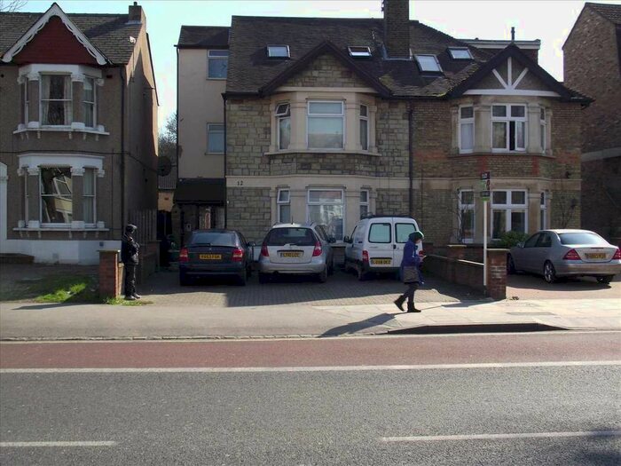 Studio To Rent In Uxbridge Road, London, W7