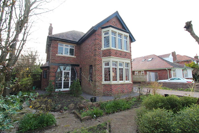 3 Bedroom Detached House For Sale In Heyhouses Lane, Lytham St. Annes, Lancashire, FY8