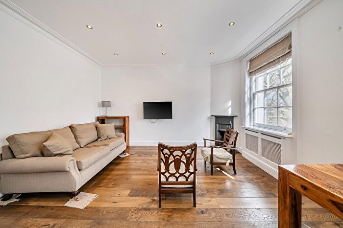 2 Bedroom Flat For Sale In Gloucester Gardens, Bayswater, London, W2
