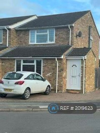 2 Bedroom End Of Terrace House To Rent In Farmers Way, Maidenhead, SL6