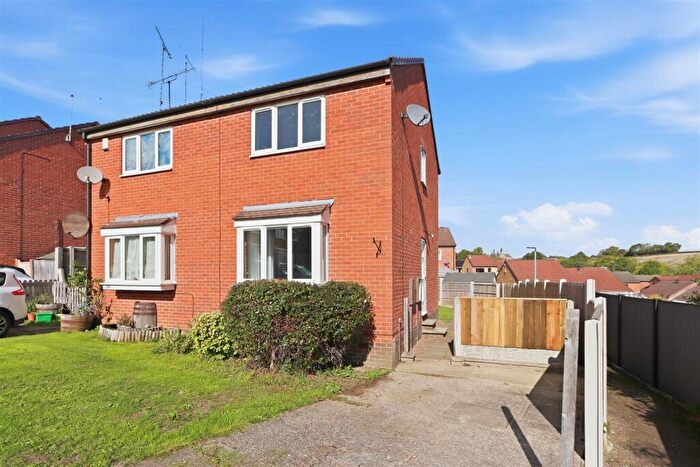 2 Bedroom Semi Detached House For Sale In Craggon Drive, New Whittington, Chesterfield, S43