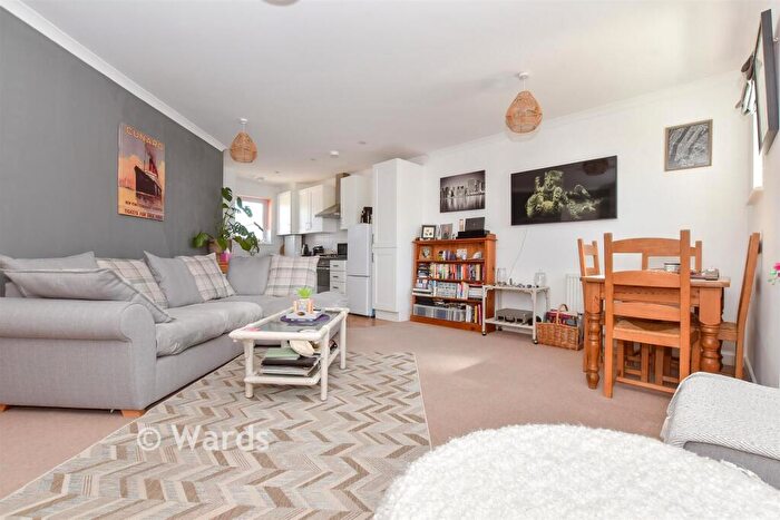 2 Bedroom Apartment For Sale In Palmer Drive, Hythe, Kent, CT21