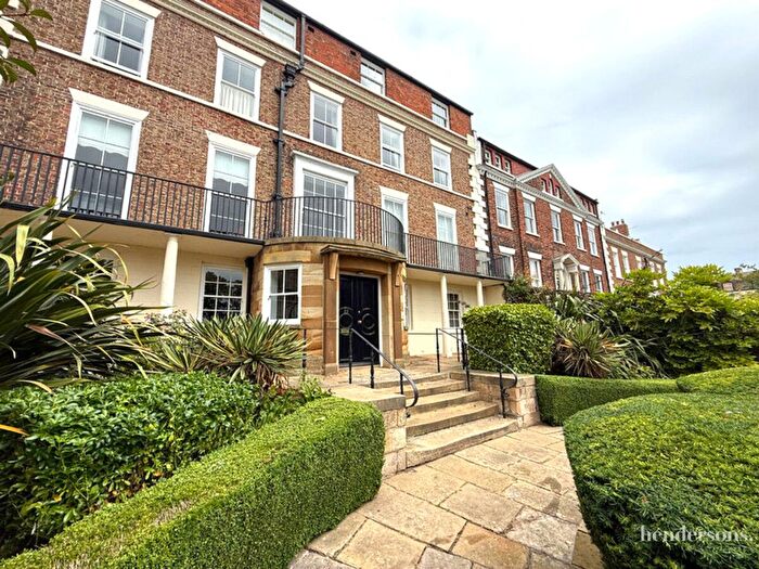 2 Bedroom Flat For Sale In St. Hildas Terrace, Whitby, YO21