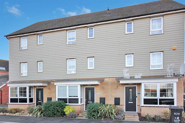 4 Bedroom Town House For Sale In Saturn Court, Wellingborough, NN8