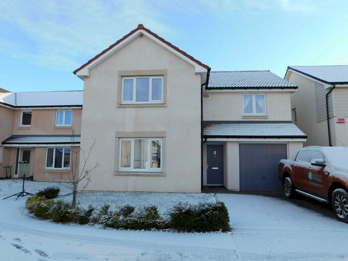 4 Bedroom Detached House To Rent In Rowan Place, East Calder, EH53
