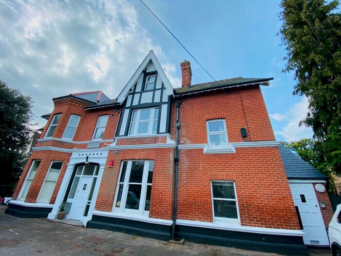1 Bedroom Flat To Rent In Lansdowne Road, Bournemouth, BH1