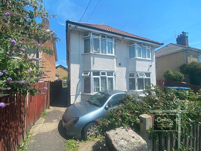 Flat To Rent In |Ref. |, Chestnut Road, Southampton, SO16