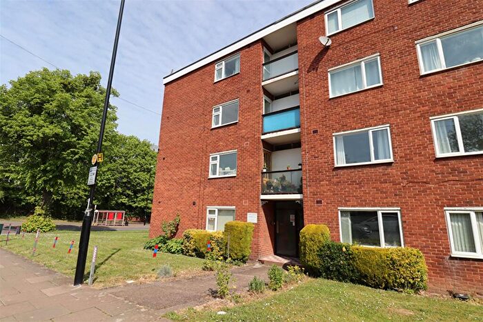 2 Bedroom Flat To Rent In Michaelmas Road, Coventry, CV3