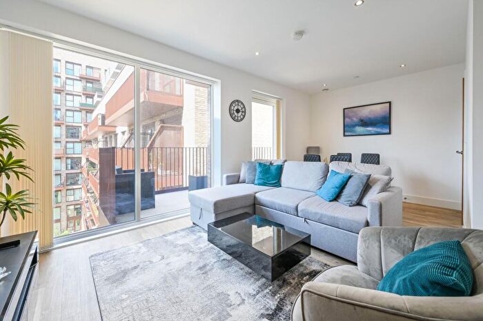 1 Bedroom Flat For Sale In Wray Avenue, Royal Docks, London, E16