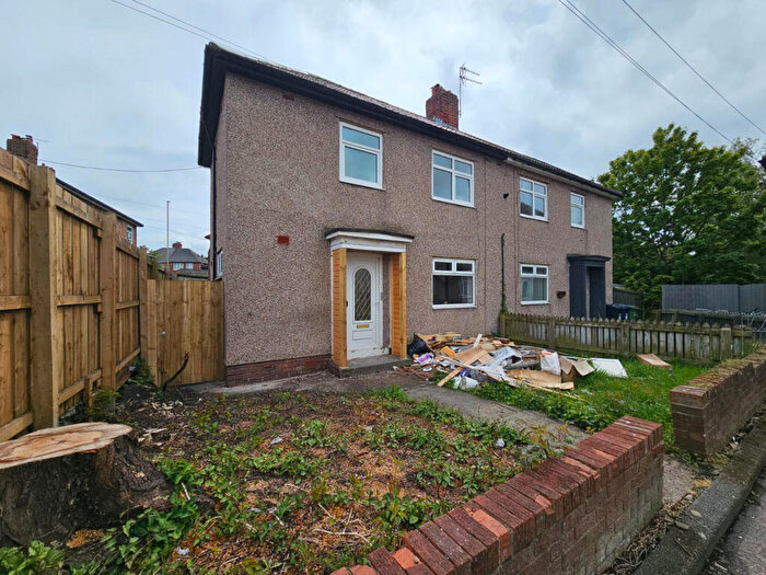 2 Bedroom Semi-Detached House To Rent In Cross Way, South Tyneside, NE34