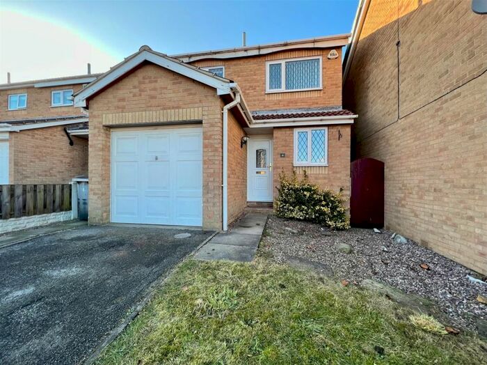 3 Bedroom Detached House To Rent In Farnaby Drive, High Green, Sheffield, 4My S35