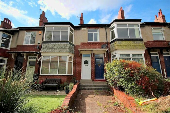 3 Bedroom Flat To Rent In Valley View, Jesmond, Newcastle Upon Tyne, NE2