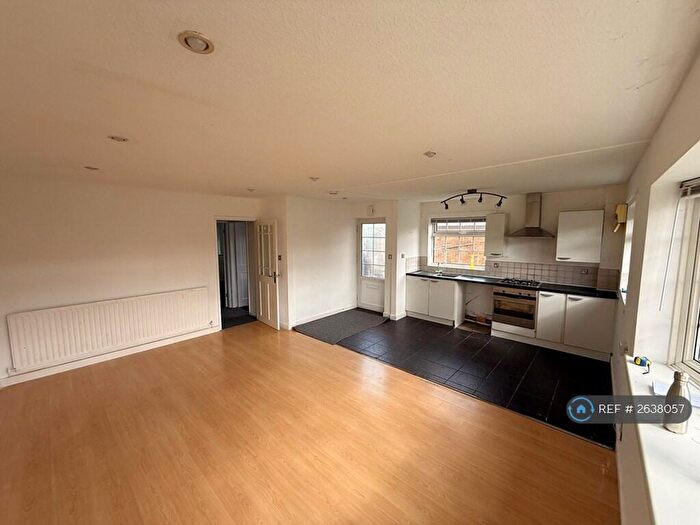 2 Bedroom Flat To Rent In Littleover, Derby, DE23