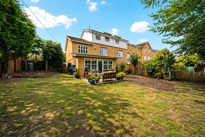 4 Bedroom Semi-Detached House For Sale In Stocton Close, Guildford, GU1