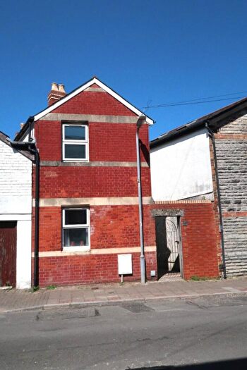 2 Bedroom Terraced House To Rent In Salop Place, Penarth, CF64