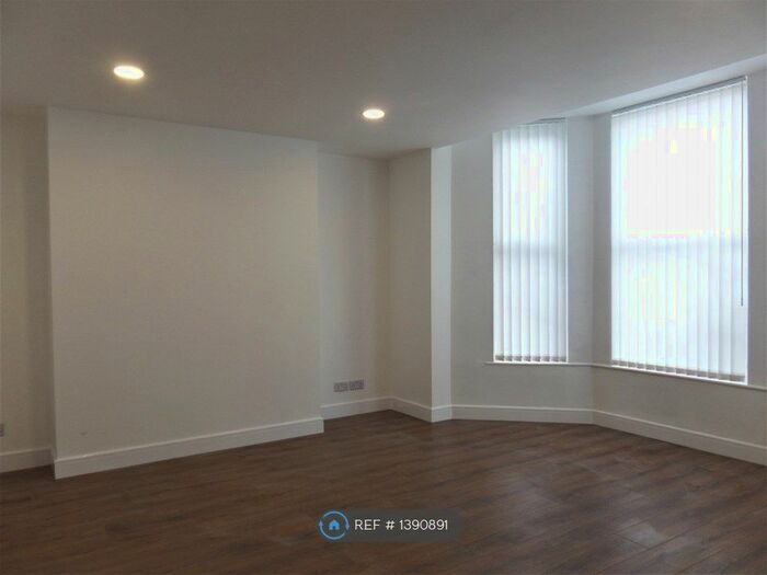 1 Bedroom Flat To Rent In Ground Floor, Waterloo, Liverpool, L22