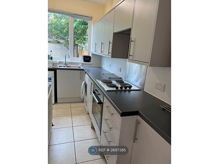 6 Bedroom Terraced House To Rent In Kipling Avenue, Bath, BA2