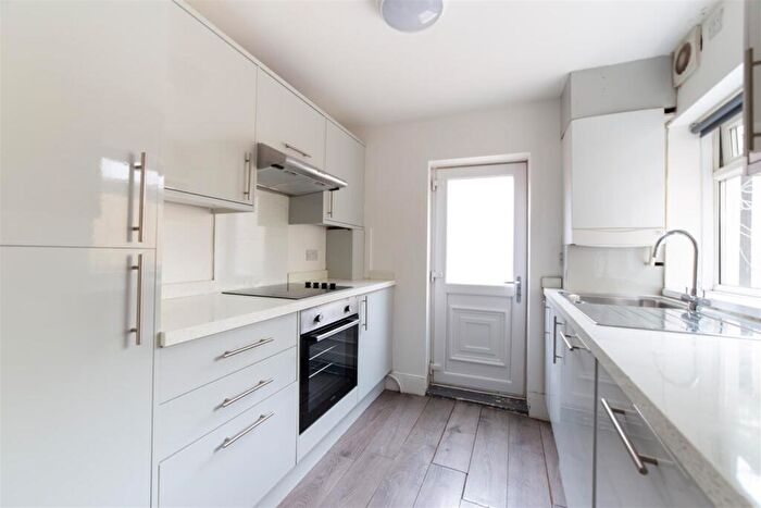 4 Bedroom Terraced House To Rent In £pppw - Warwick Street, Heaton, NE6