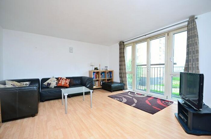2 Bedroom Flat For Sale In Franklin Building, Westferry Road, London, E14