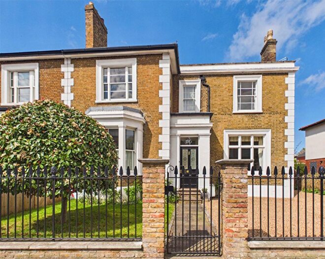 5 Bedroom Semi Detached House For Sale In Hampton Road, Twickenham, TW2