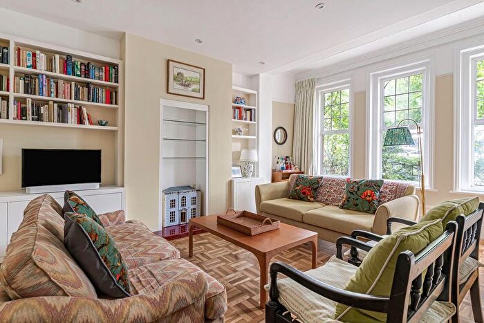 2 Bedroom Flat For Sale In Queensthorpe Road, London, SE26