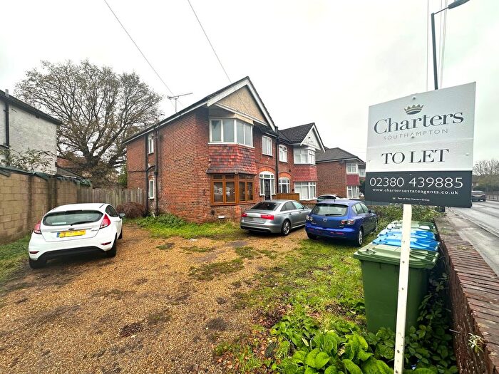 2 Bedroom Flat To Rent In Bitterne Road West, Bitterne, Southampton, Hampshire, SO18