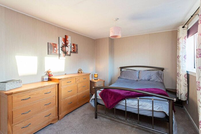 2 Bedroom End Of Terrace House For Sale In Balunie Terrace, Dundee, Angus, DD4