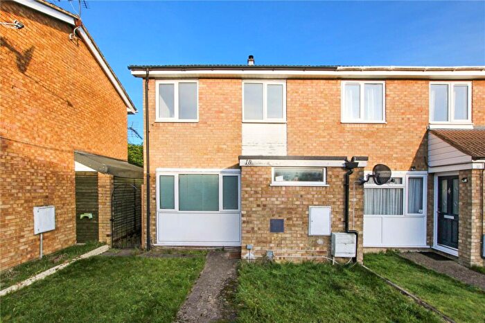2 Bedroom Terraced House To Rent In Grangeway, Houghton Regis, Dunstable, LU5