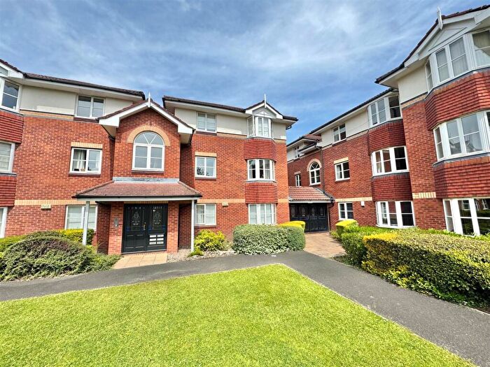 2 Bedroom Flat For Sale In Ringstead Drive, Wilmslow, SK9