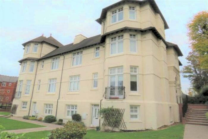 2 Bedroom Flat To Rent In Pennant Court Penn Road, Wolverhampton, WV3