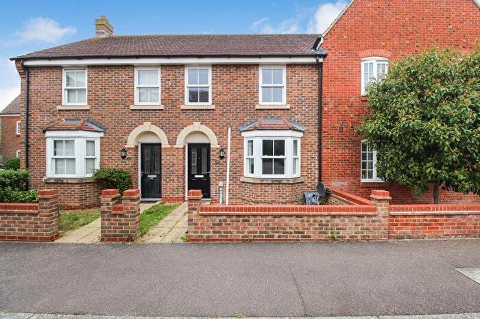 3 Bedroom Terraced House For Sale In Oliver Close, Kempston, MK42
