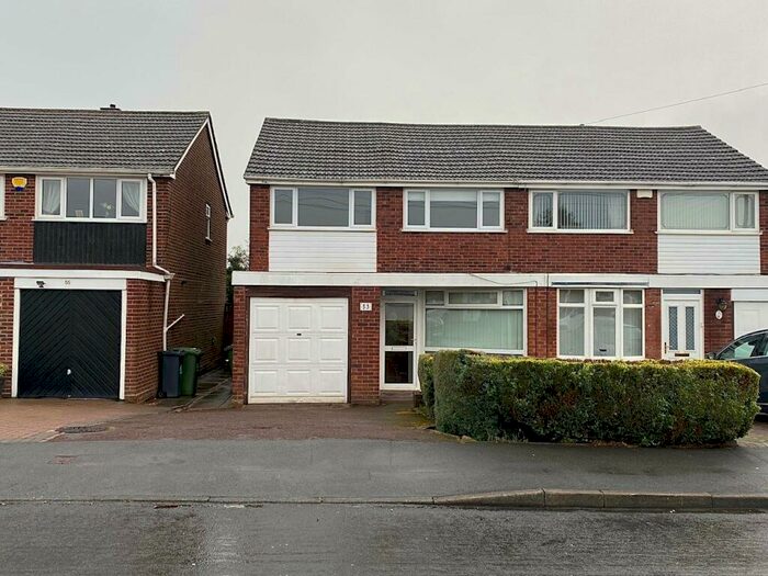 3 Bedroom House To Rent In Nicholas Road, Streetly, B74