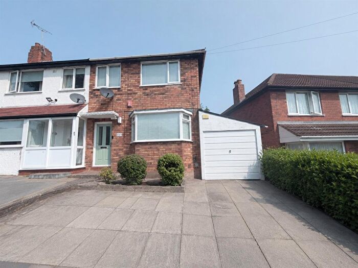 3 Bedroom End Terrace House For Sale In Sterndale Road, Birmingham, B42