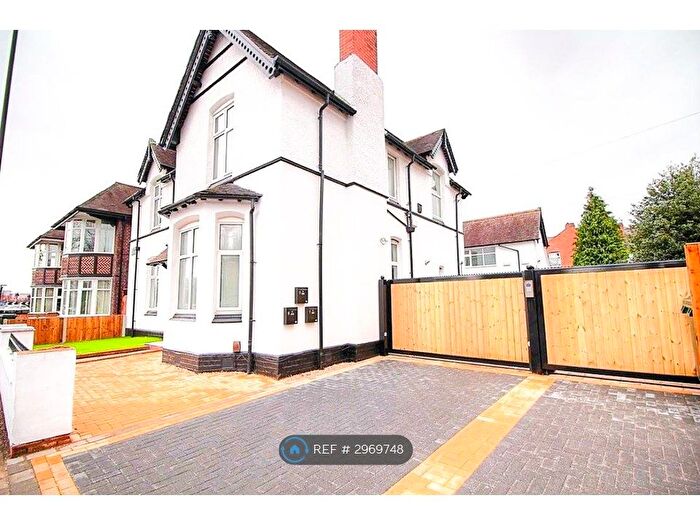 3 Bedroom Flat To Rent In Binley Road, Coventry, CV3