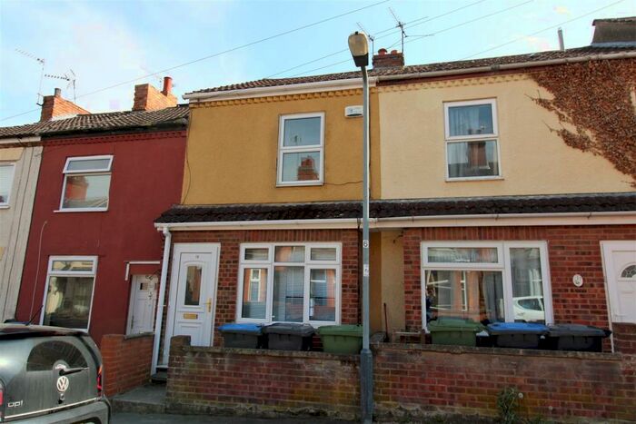 2 Bedroom House To Rent In New Street, Rugby, CV22
