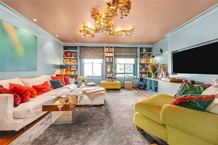 3 Bedroom Flat To Rent In Old Brompton Road, London, SW5