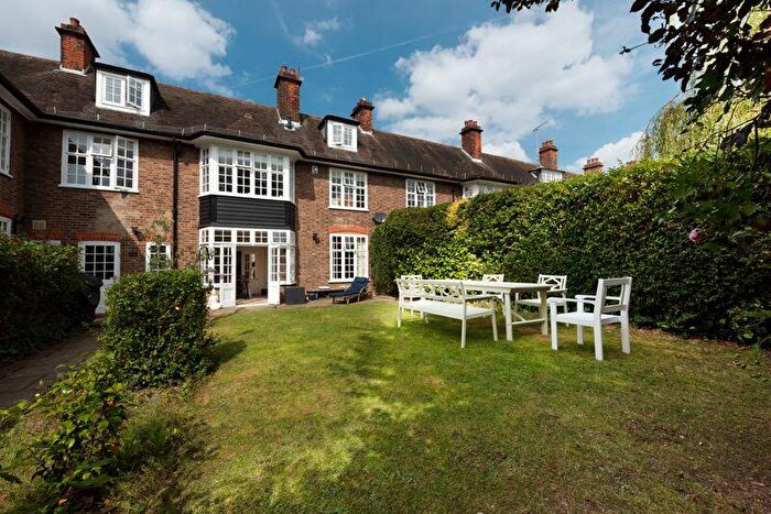 5 Bedroom Terraced House For Sale In Hampstead Way, Hampstead Garden Suburb, London, NW11