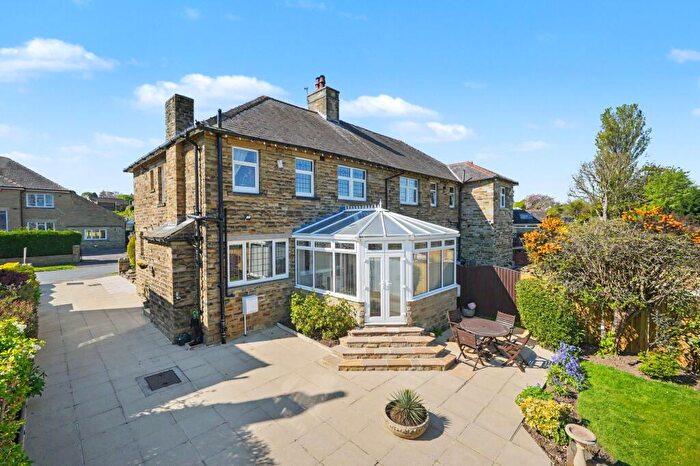 4 Bedroom Semi-Detached House For Sale In Lyndhurst Grove Road, Brighouse, HD6