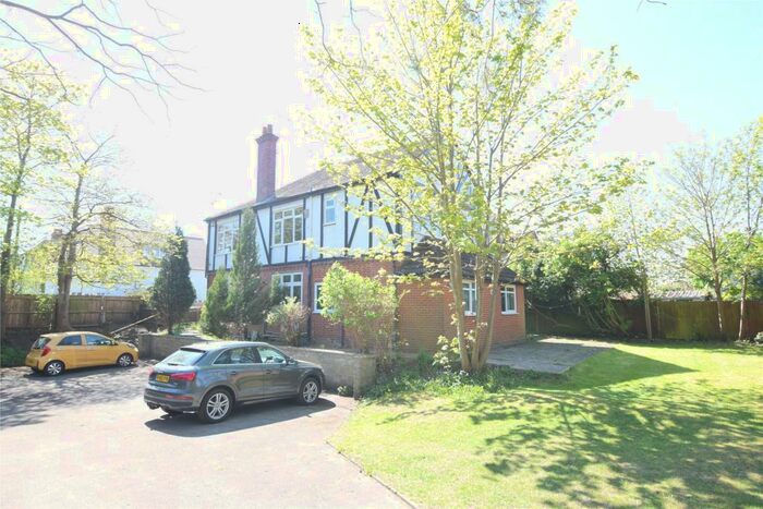 2 Bedroom Apartment To Rent In Tudor Court, Church Road West, Farnborough, Hampshire, GU14