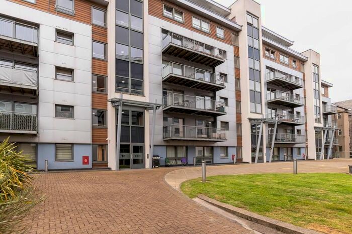 2 Bedroom Flat To Rent In Charlotte Street, Mid Floor, AB25