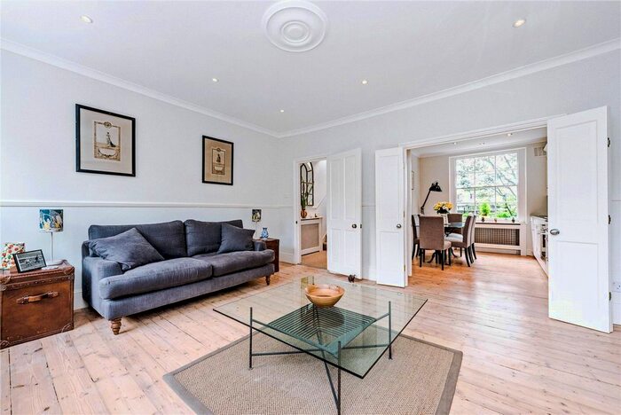 2 Bedroom Terraced House To Rent In Myddelton Square, Clerkenwell, London, EC1R