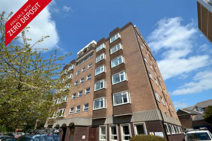 Garage / Parking To Rent In Hartington Place, Eastbourne, BN21