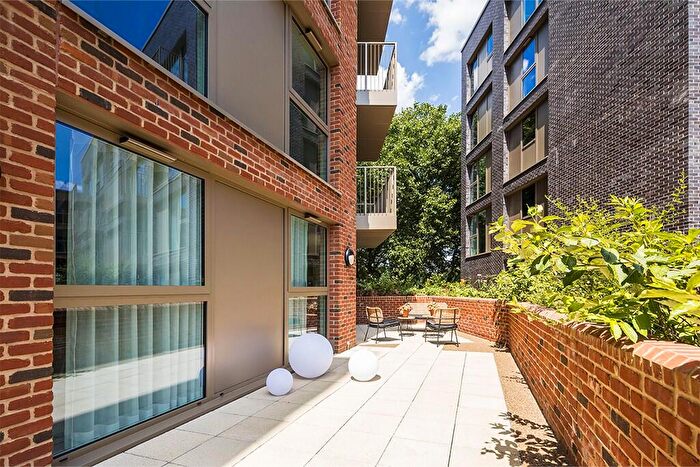 2 Bedroom Apartment To Rent In Neptune Wharf, London, SE8