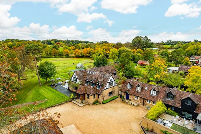 5 Bedroom Detached House For Sale In Crafton, Leighton Buzzard, Buckinghamshire, LU7