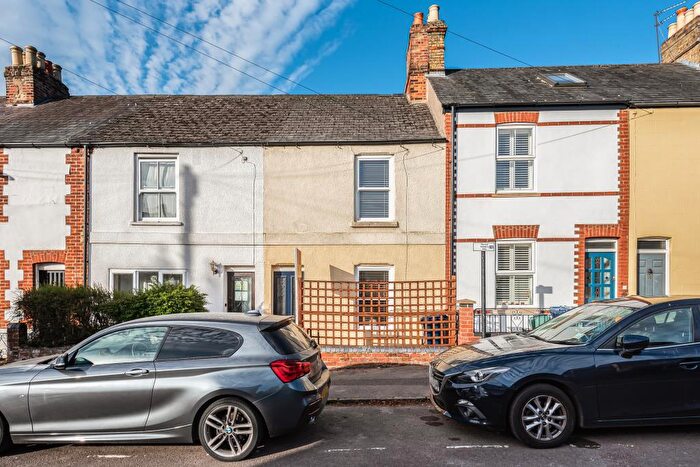 2 Bedroom Terraced House To Rent In New High Street, Headington, OX3