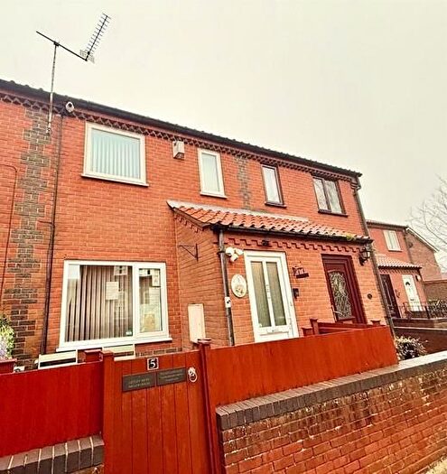 2 Bedroom Terraced House For Sale In Getliff Mews, Great Yarmouth, NR30