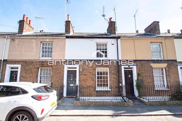 3 Bedroom Property To Rent In East Terrace, Gravesend, DA12